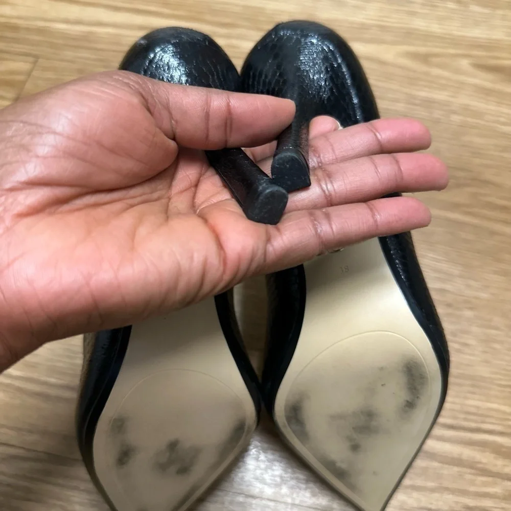 Zara black pointed toe shoes